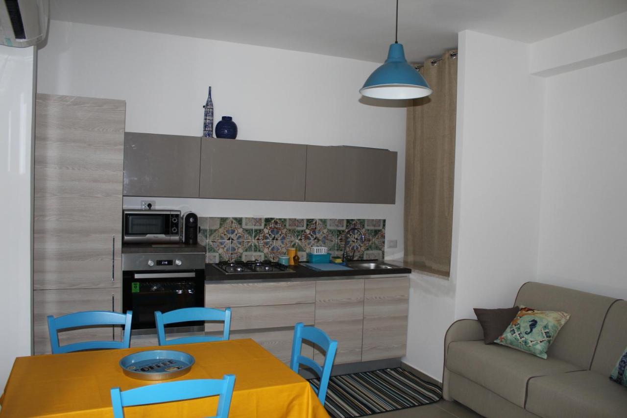 Casa Vacanze Gloria 카스텔라마레델골포 외부 사진