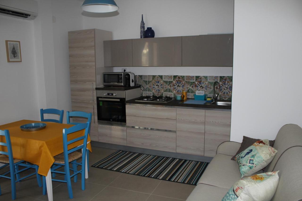 Casa Vacanze Gloria 카스텔라마레델골포 외부 사진
