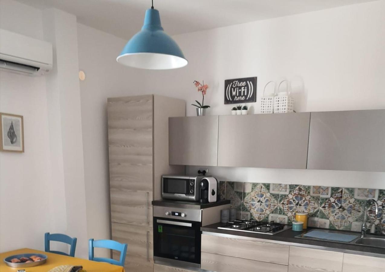 Casa Vacanze Gloria 카스텔라마레델골포 외부 사진