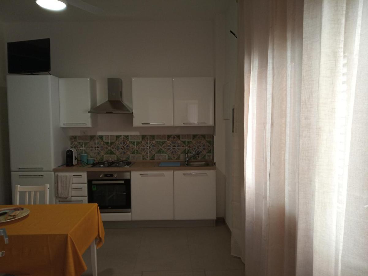 Casa Vacanze Gloria 카스텔라마레델골포 외부 사진