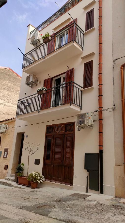 Casa Vacanze Gloria 카스텔라마레델골포 외부 사진