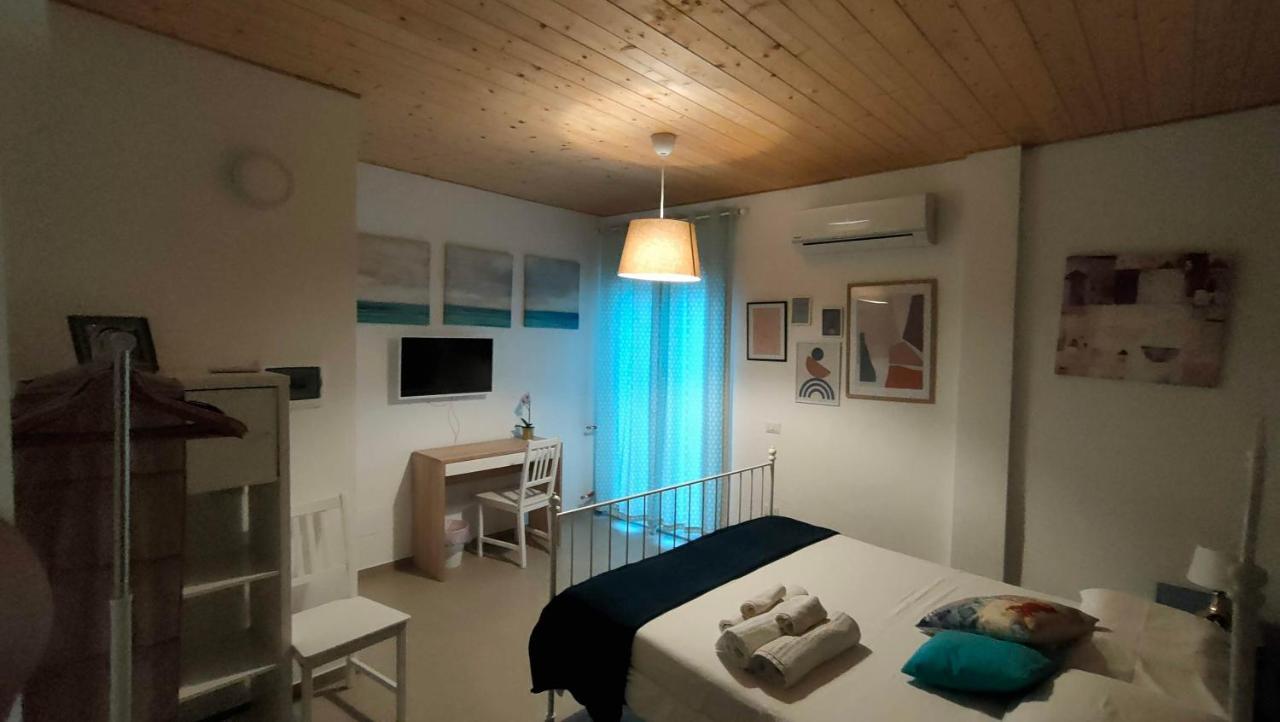 Casa Vacanze Gloria 카스텔라마레델골포 외부 사진