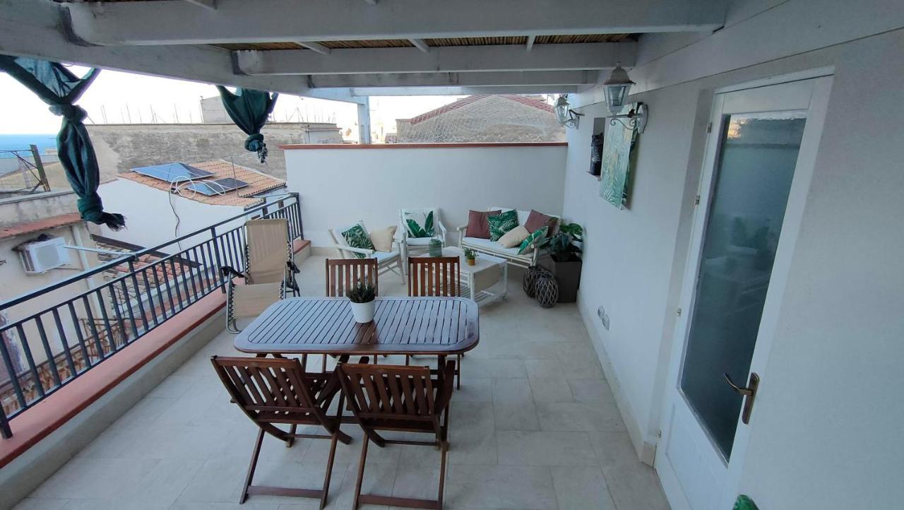Casa Vacanze Gloria 카스텔라마레델골포 외부 사진