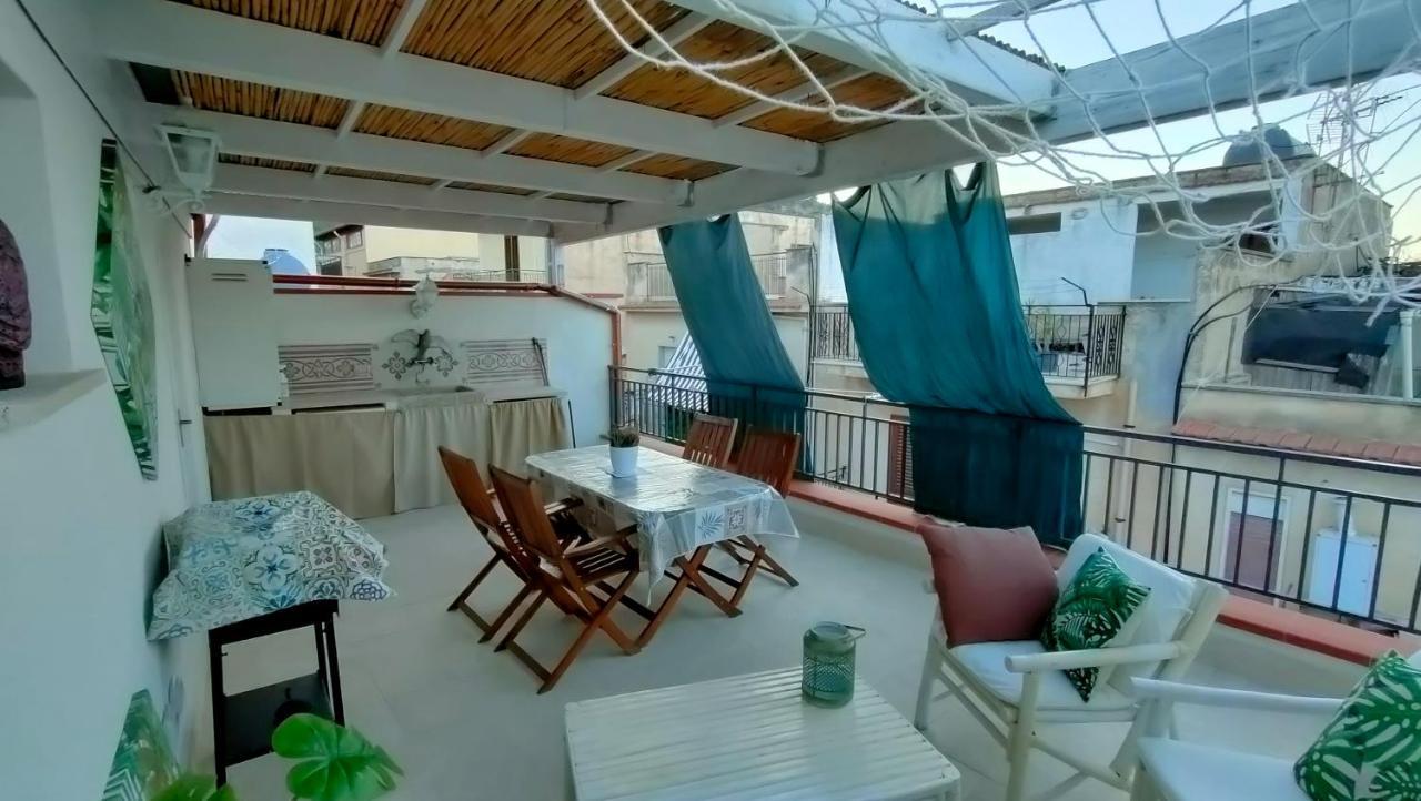 Casa Vacanze Gloria 카스텔라마레델골포 외부 사진